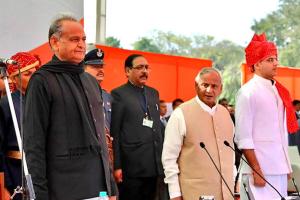 राजस्थान : गहलोत ने मुख्यमंत्री और पायलट ने उप मुख्यमंत्री पद की शपथ ली