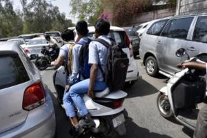मोटर व्हीकल एक्ट पास: नाबालिग ने एक्सीडेंट किया तो पेरेंट्स को 3 साल तक की जेल