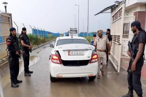 आतंकी हमले की आशंका, अलर्ट पर ‘पठानकोट’