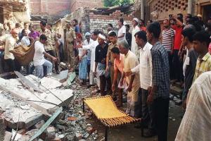 उत्तर प्रदेश : गैस सिलेंडर फटने से 3 मकान धराशायी , 13 लोगों की मौत
