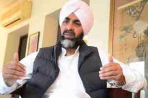 Punjab: खाली खजाने पर वित्त मंत्री के ठाठ, 5-6 कमरों में लगाए 27 एसी
