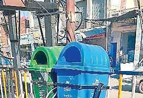 शहर में चरमराई सफाई व्यवस्था, हर जगह लगे गन्दगी के ढेर