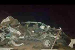 ट्रक में घुसी फॉरच्यूनर, सात की मौत