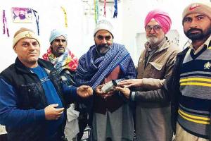ज्यादा सुमिरन करने वाले  प्रेमियों को किया सम्मानित