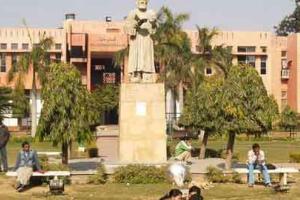 JNU violence : जामिया में एनएचआरसी की टीम ने छात्रों से की पूछताछ