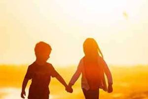 प्रेरणास्त्रोत: जिंदगी बीत जाती है, अपनों को अपना बनाने में