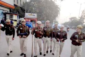 राजधानी के सभी संवेदनशील इलाकों में पुलिस ने मार्च निकाला