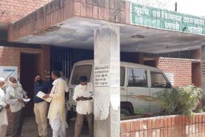 पहले लॉकडाउन ने मारा, अब टिड्डी दल का खतरा