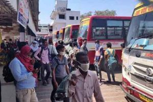 25 बसों में 827 प्रवासी श्रमिकों को भेजा बुलंदशहर
