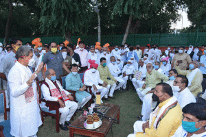 कृषि विधेयकों पर खुश दिल्ली के किसानों ने तोमर का किया अभिनंदन