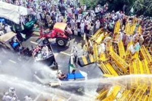 किसान आंदोलन: हरियाणा पंजाब सामने-सामने  खट्टर ने फिर दोहराई राजनीति छोड़ने की बात
