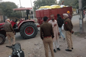 कृषि विभाग ने पकड़वाए हरियाणा से पंजाब जा रहे यूरिया खाद के 300 गट्टे, पुलिस जांच में जुटी