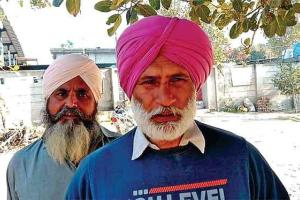 मिस्त्री गुरजंट सिंह दिल्ली गए ट्रैक्टरों की मुफ़्त में कर रहा मरम्मत