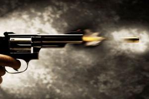 ठंडी रोटी देने पर गोली मारी