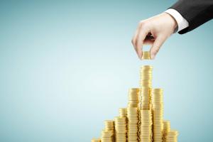 छोटी बचत योजनाओं पर ब्याज दरों में कटौती के फैसले से पलटी सरकार