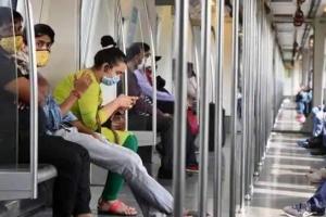 मेट्रो में मास्क नहीं पहनने पर 136 यात्रियों पर जुर्माना