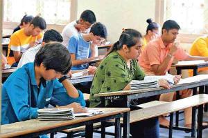 डिस्टेंस एजुकेशन से शिक्षा प्राप्त कर बनाएं अच्छा करियर