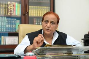 आजम खान ने उच्चतम न्यायालय से लगाई अंतरिम जमानत की गुहार