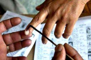 यूपी विधानसभा चुनाव के पांचवे चरण में दोपहर एक बजे तक औसतन 34.83 फीसदी मतदान