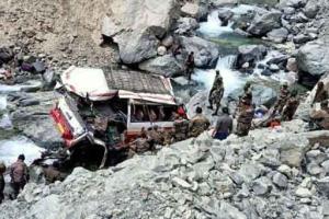 लद्दाख में बड़ा हादसा, सैन्य गाड़ी पलटने से 7 जवानों की मौत