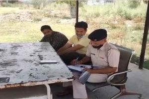 भट्ठे की दीवार गिरी, महिला मजदूर की मौत, दो घायल