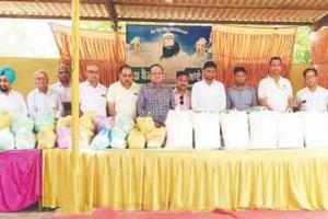‘माँ दिवस’ पर 48 जरुरतमंद परिवारों को फूड बैंक से बांटा राशन