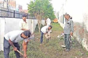 गुरु पूर्णिमा: साध-संगत ने बारना के सरकारी स्कूल को किया चकाचक
