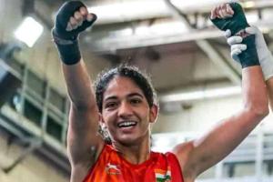 गोल्डन, विजय जुलूस गर्ल नीतू घणघस पहुंची भिवानी