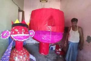 तीन पीढ़ियों से रावण का पुतला बना रहा सुब्बन मियां का परिवार