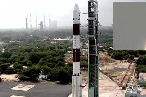 ISRO ने रचा इतिहास: अंतरिक्ष में हुई कई नैनो सैटेलाइट्स की एंट्री