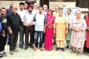 डेरा श्रद्धालुओं ने मन्दबुद्धि युवक को परिवार से मिलवाया