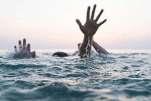 छात्र की जान बचाने के दौरान डूबे शिक्षक