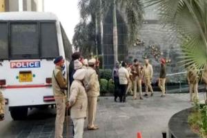 हयात होटल को बम से उड़ाने की धमकी