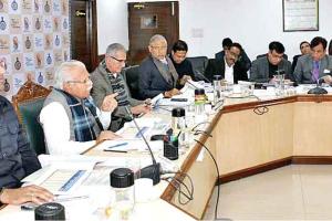 मुख्यमंत्री मनोहर लाल ने अधिकारियों के साथ बैठक कर तैयार की रूपरेखा