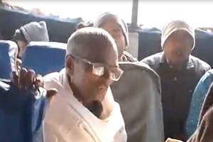 करनाल सफाई अभियान में जाते हुए ताऊ ने ऐसा बाधा समां