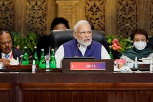 अस्तित्व के लिए संघर्ष जारी