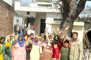 रसोई गैस सिलेंडर की मूल्यवृद्धि के खिलाफ कांग्रेस का प्रदर्शन