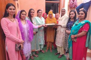 एक नई मिसाल : मौसियों ने भरा अभिनेत्री अंजवी हुड्डा का भात | Actress Anjvi Hooda