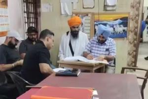 Amritpal Singh Arrested: डिब्रूगढ़ जेल पहुंचे अमृतपाल सिंह, सामने आई पहली तस्वीर