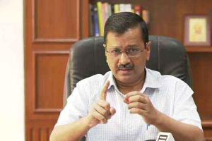 साकेत कोर्ट में फायरिंग के बाद दिल्ली सीएम केजरीवाल ने एलजी पर साधा निशाना