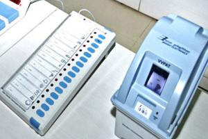महापौर पद के लिए इस्तेमाल में लाई जाने वाली EVM के लिए नीला पेपर होगा इस्तेमाल