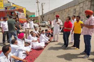 डेढ़ साल से वाटर वर्क्स के पानी को तरसे मोहल्लावासी | Water