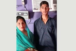 जगनपुर के आदित्य राठौर ने बढ़ाया माता-पिता का मान