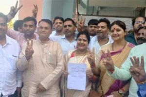 शिकोहाबाद पालिकाध्यक्ष पद पर रानी गुप्ता की हुईं बंपर जीत
