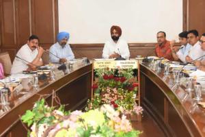 इलेक्ट्रिक वाहनों को उत्साहित करने के लिए दी जाएंगी करीब 300 करोड़ की रियायतें : भुल्लर