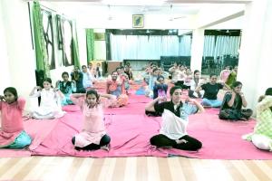 शाह सतनाम जी कॉलेज ऑफ एजुकेशन में कराया योग अभ्यास