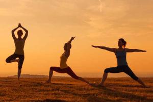 Yoga : जीवन जीने के बनाता है योग्य
