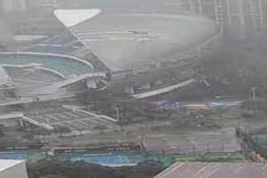 चीन के फ़ुज़ियान में डोक्सुरी तूफ़ान के कारण भारी बारिश , परिवहन निलंबित