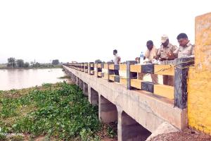 इतिहास में पहली बार घग्गर साइफन से आईजीएनपी में छोड़ा पानी, लापरवाही पर जेईएन निलंबित
