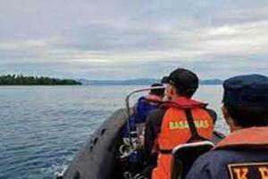 Indonesia Ferry Sank: मध्य इंडोनेशिया में जहाज डूबने से 15 की मौत, 19 लापता